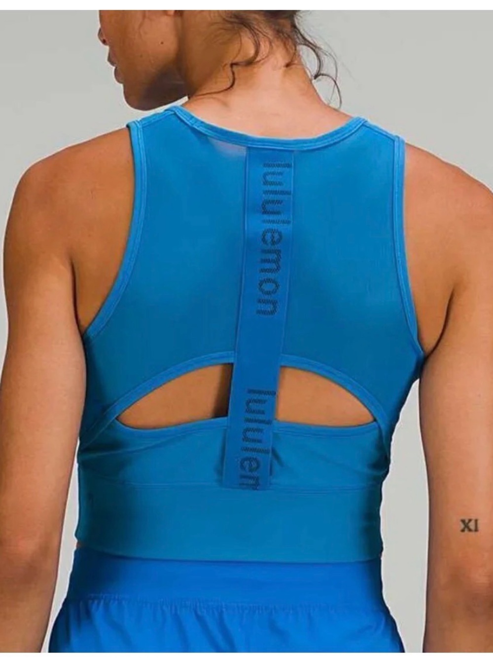 Lululemon Mesh-Back Training Cropped Tank Top size 6 Poolside Blue